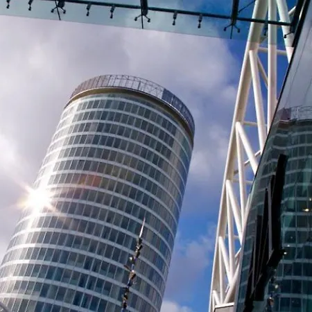 Staying Cool At Rotunda 4* Birmingham