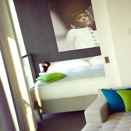 Staying Cool At Rotunda Aparthotel 4*